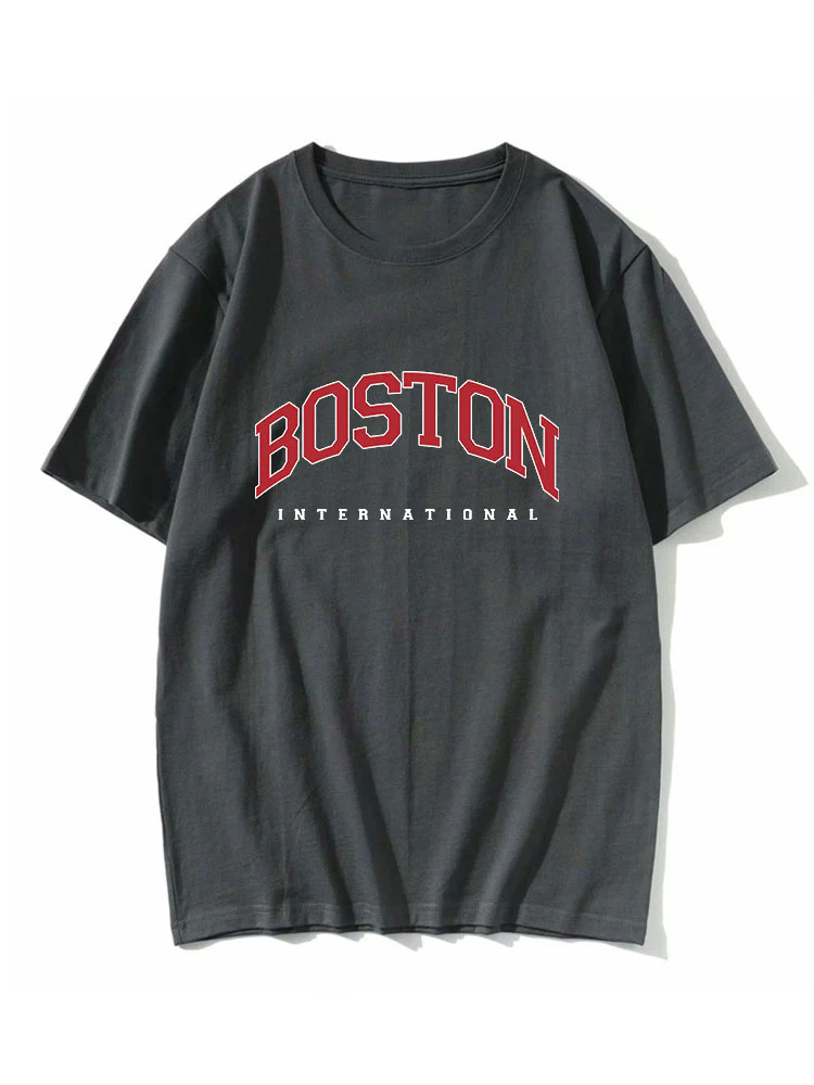 Boston Briefdruck T-Shirt - Image 6